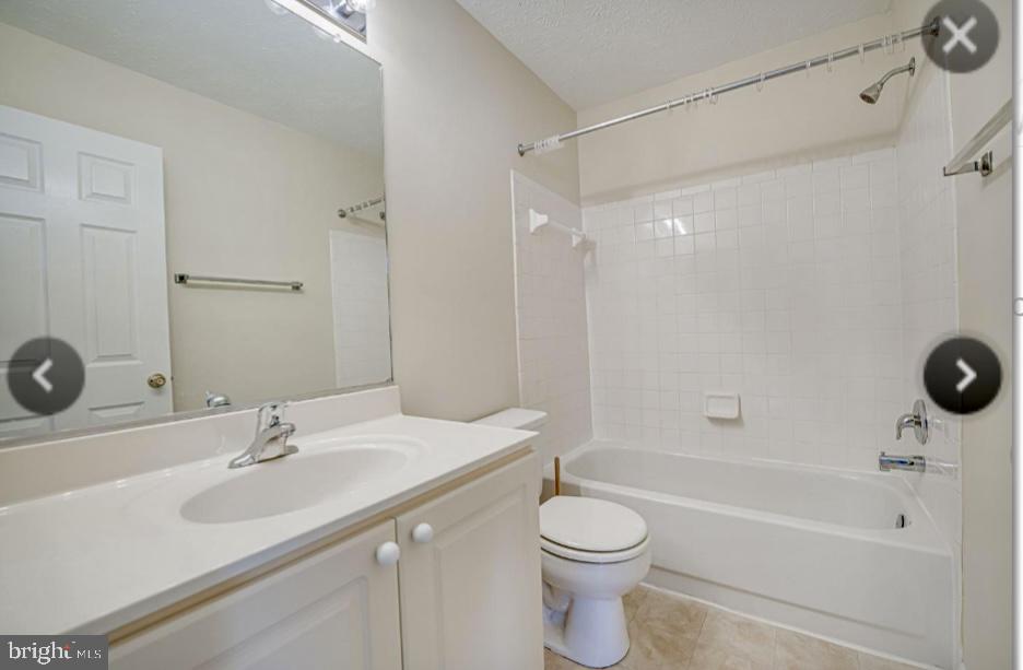 SENTRY RIDGE - Residential Lease