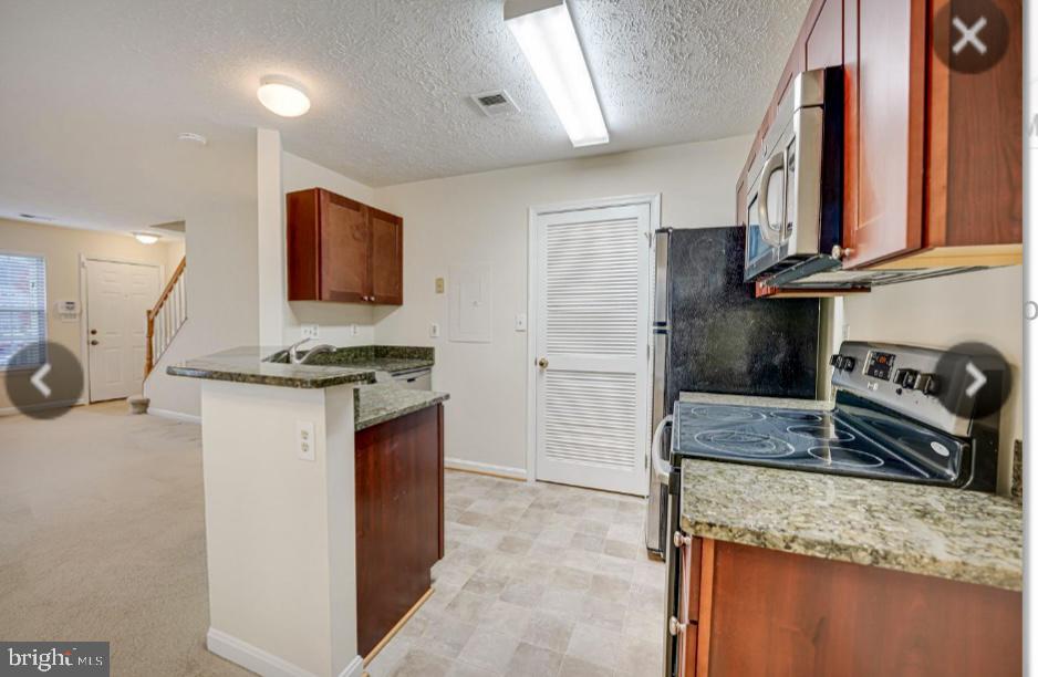 SENTRY RIDGE - Residential Lease