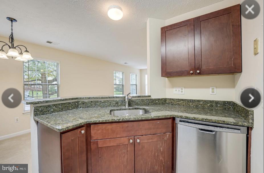 SENTRY RIDGE - Residential Lease