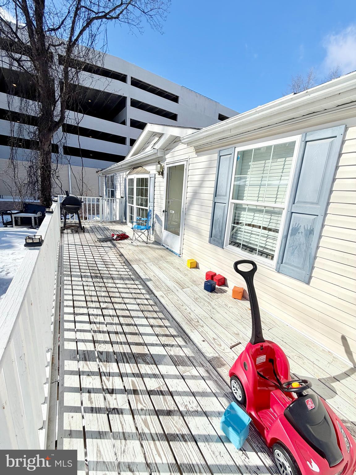 GRAYSON VILLAGE - Residential