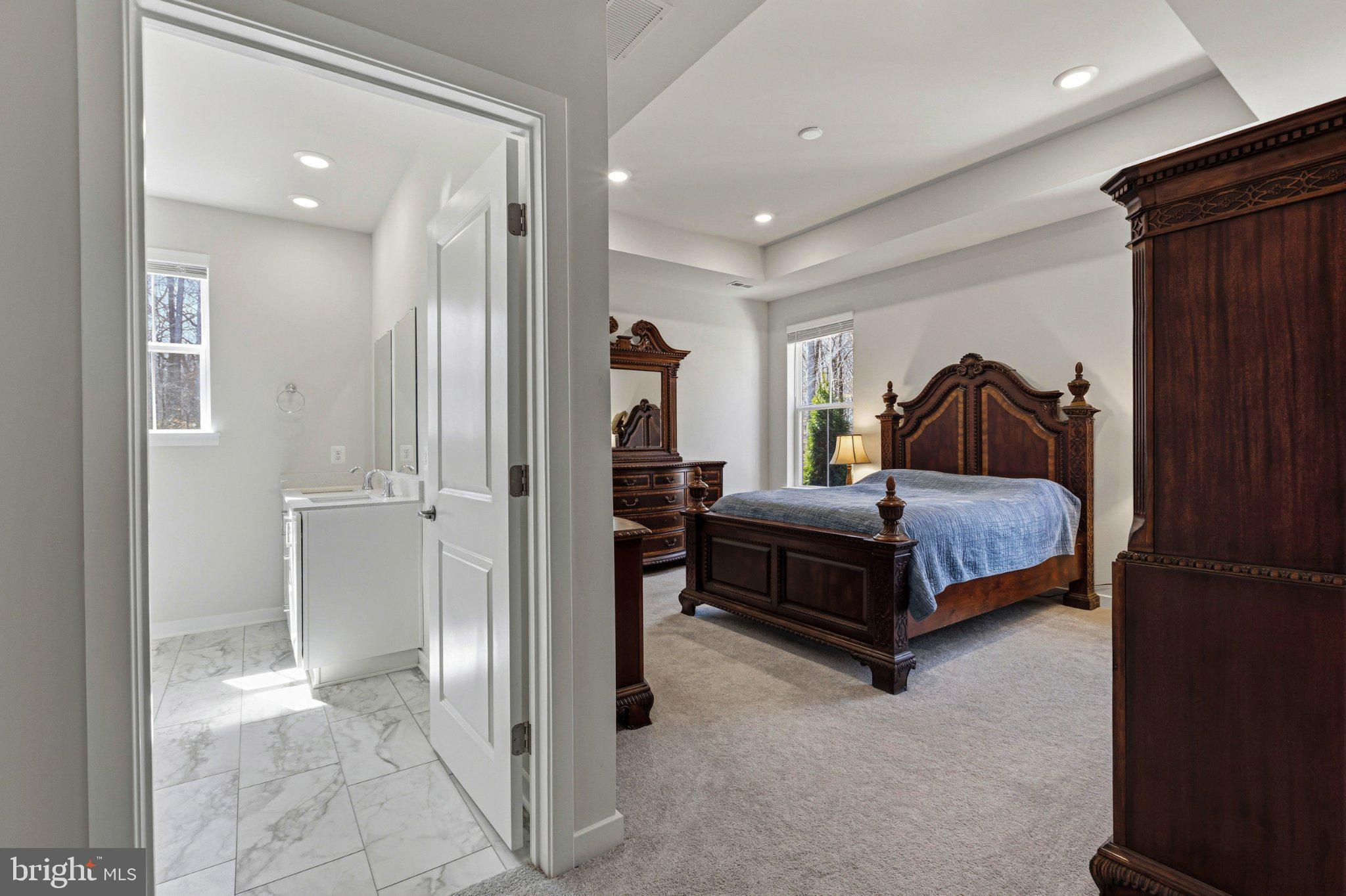 THE CASCADES - Residential