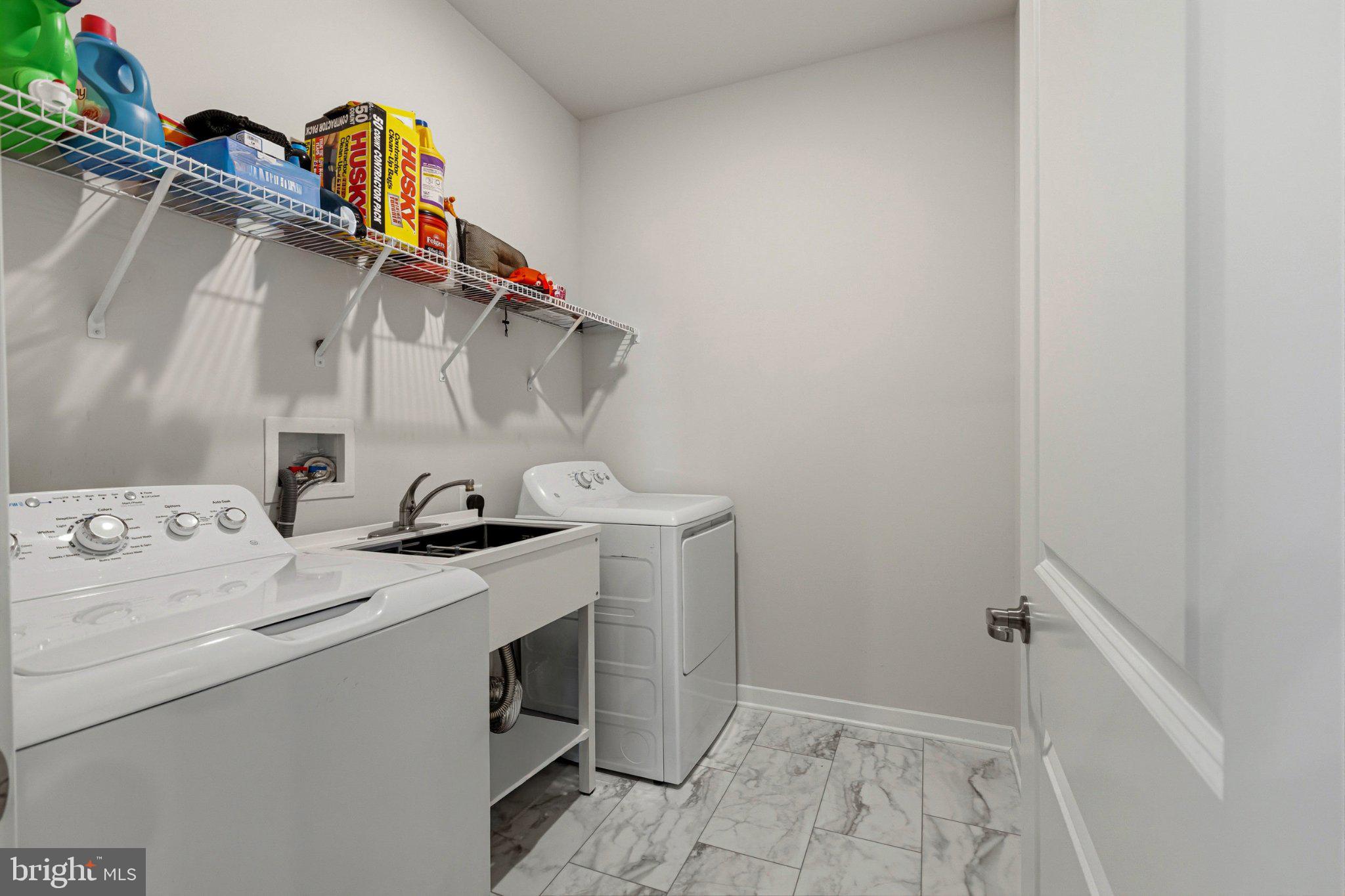 THE CASCADES - Residential