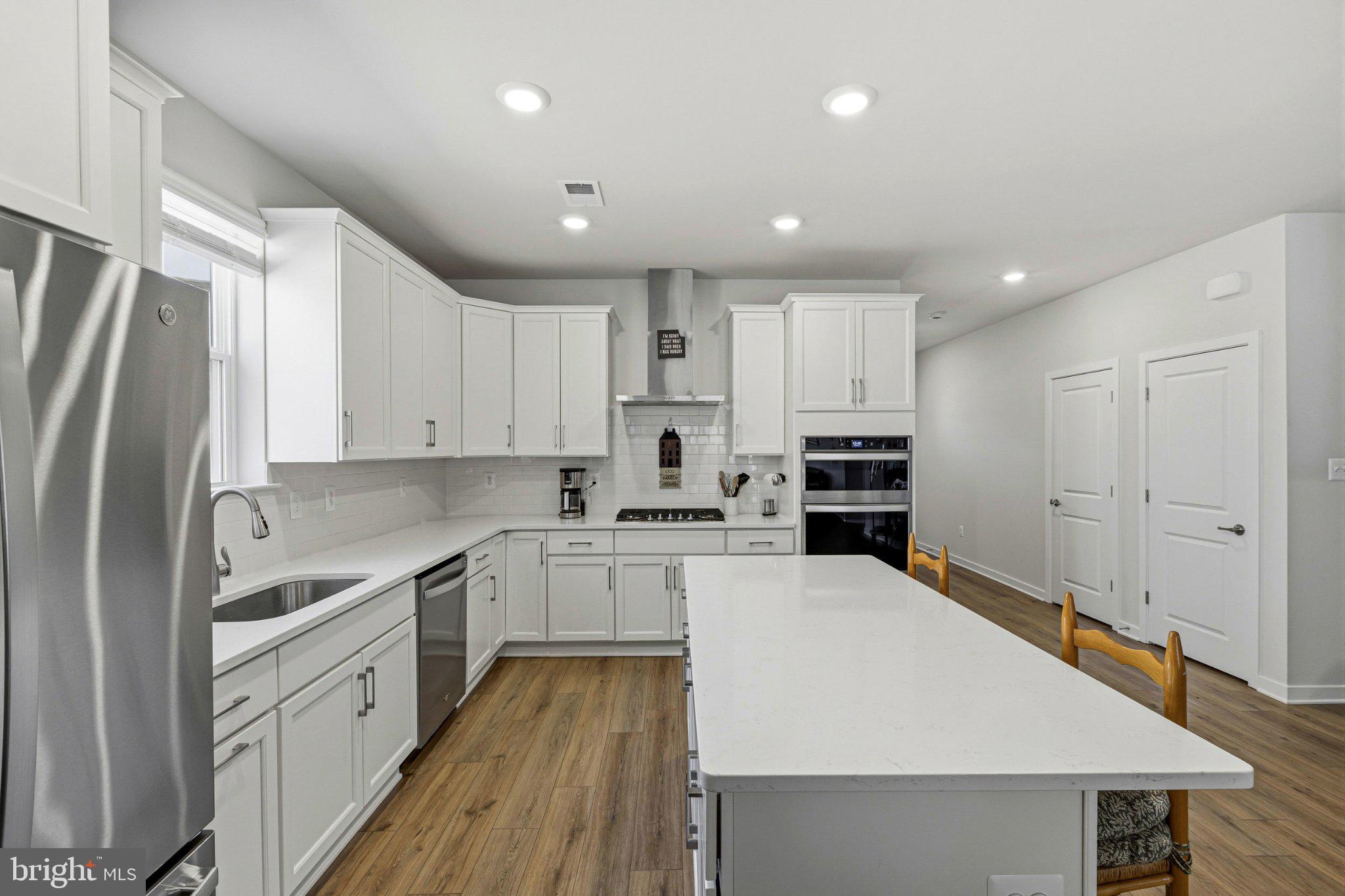 THE CASCADES - Residential