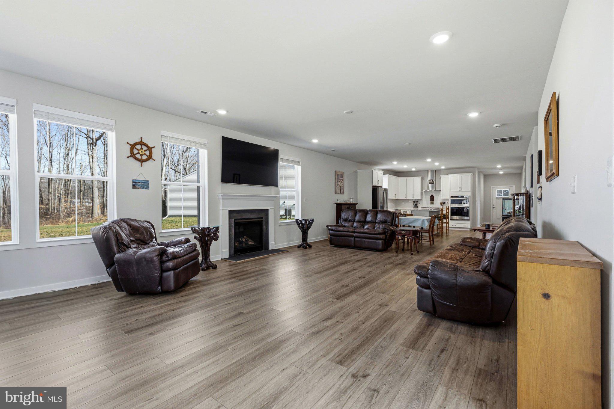 THE CASCADES - Residential