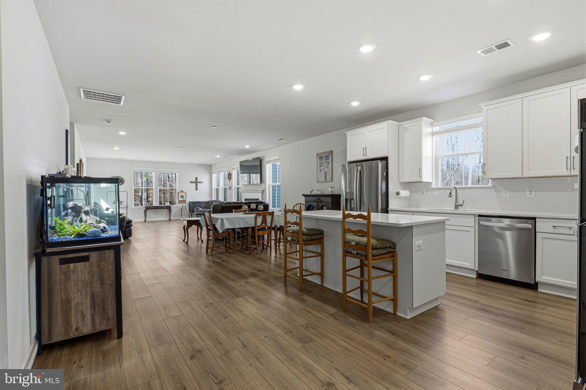 THE CASCADES - Residential