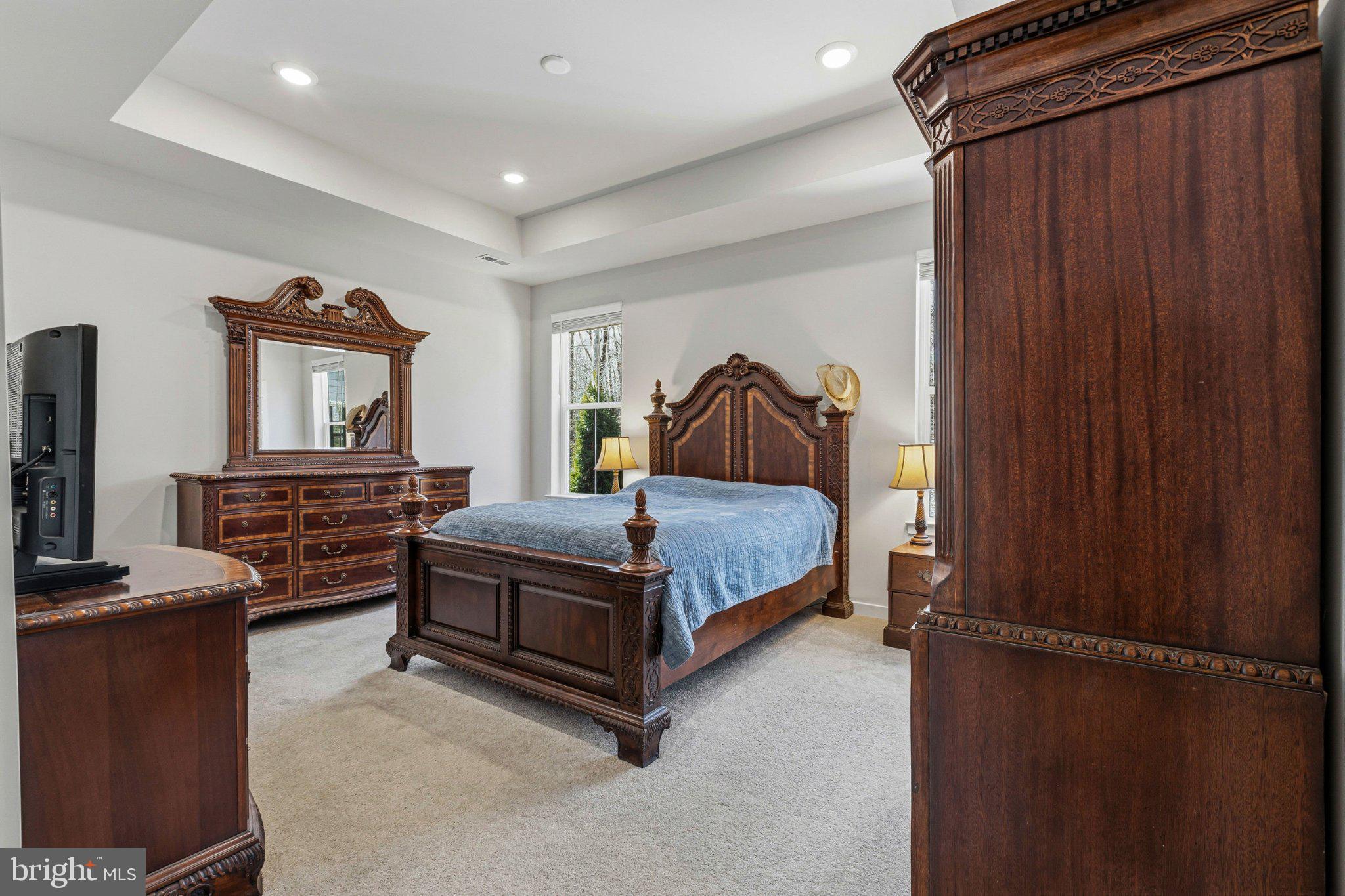 THE CASCADES - Residential