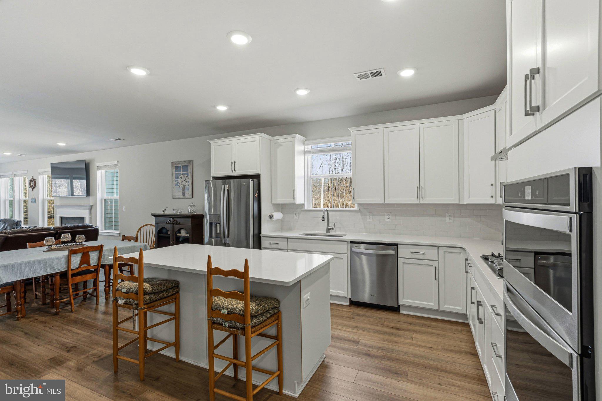 THE CASCADES - Residential