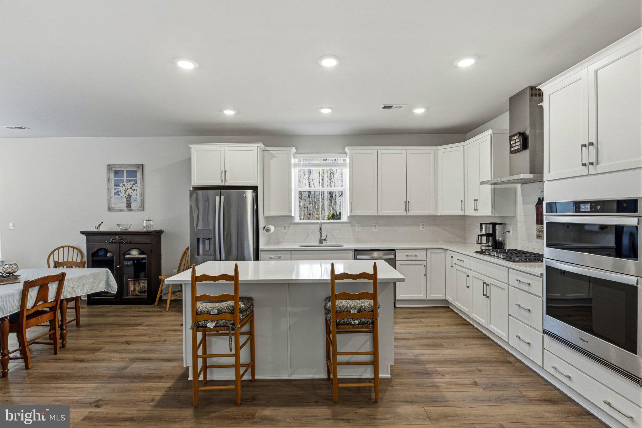 THE CASCADES - Residential