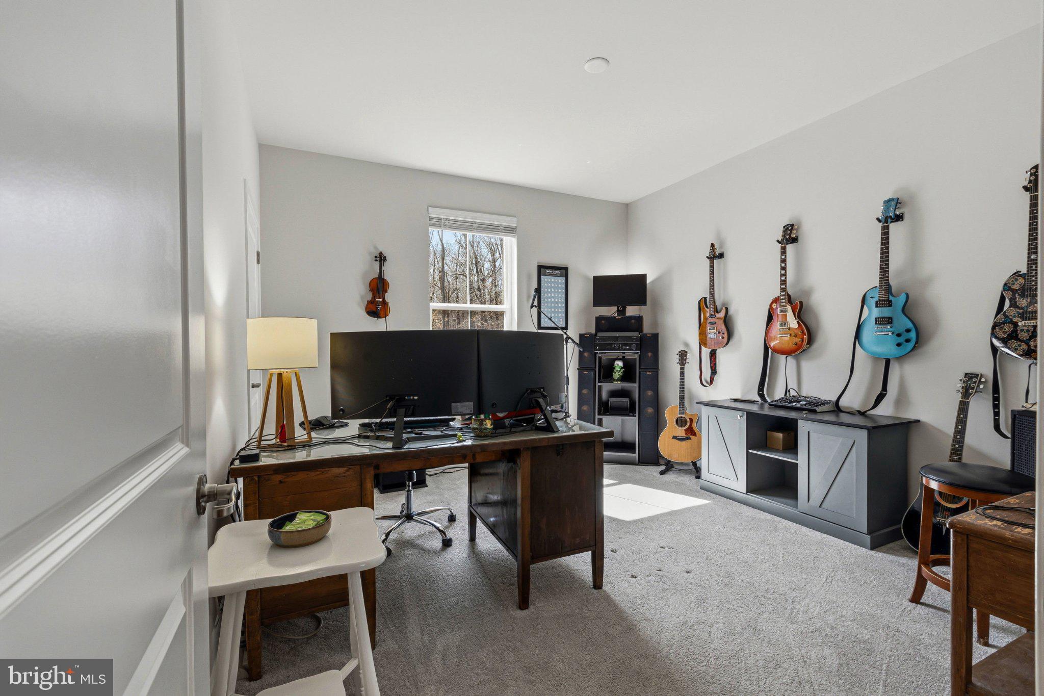 THE CASCADES - Residential