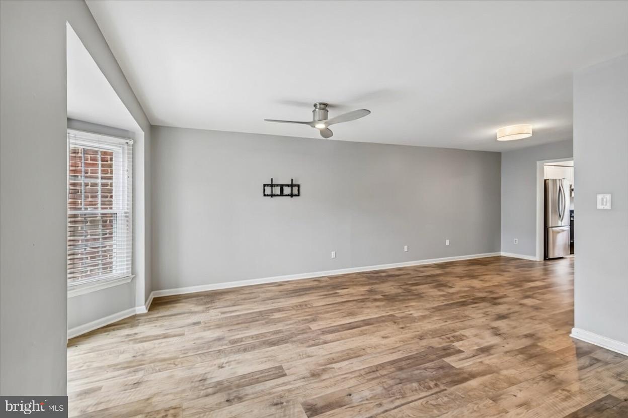 CHARING CROSS - Residential