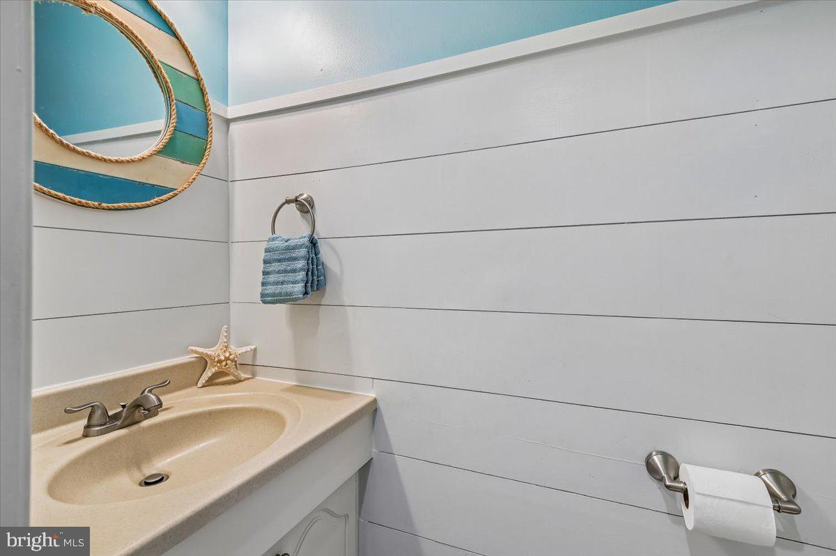 CHARING CROSS - Residential