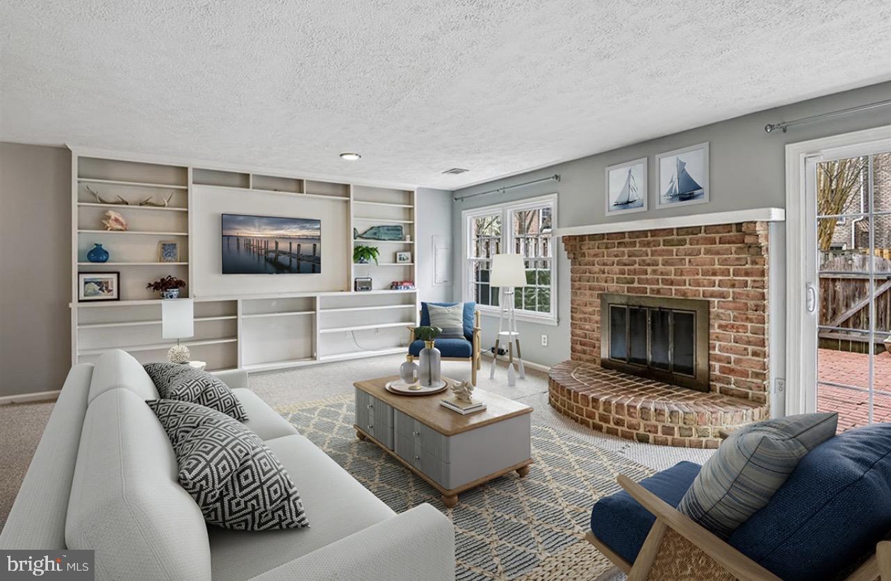 CHARING CROSS - Residential