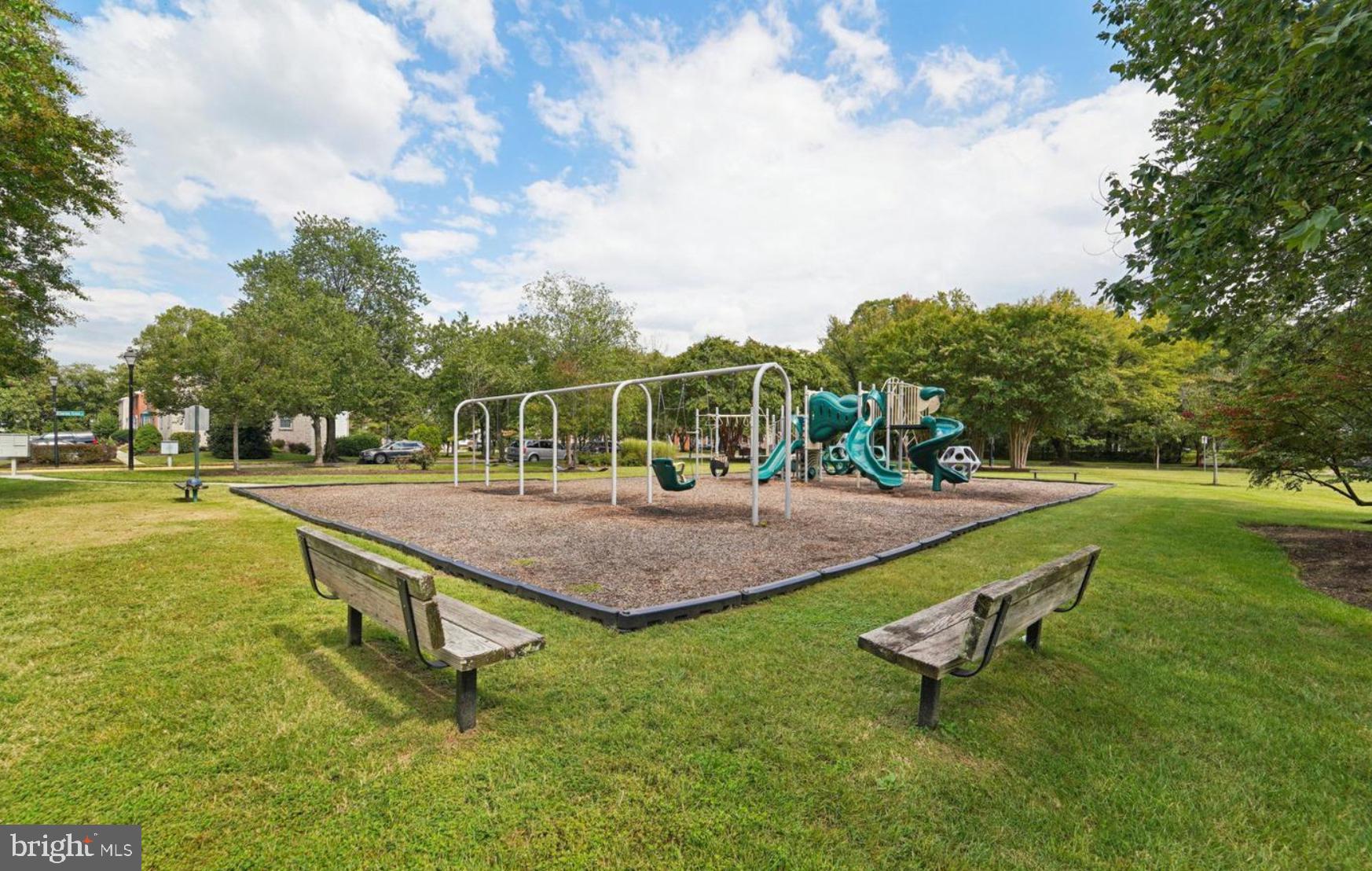 CHARING CROSS - Residential