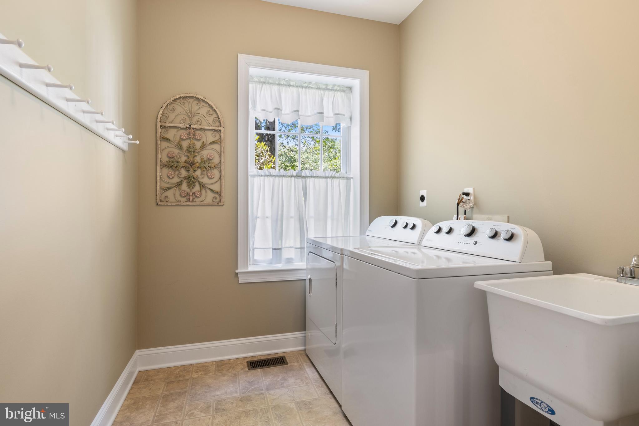 TREYBURN - Residential