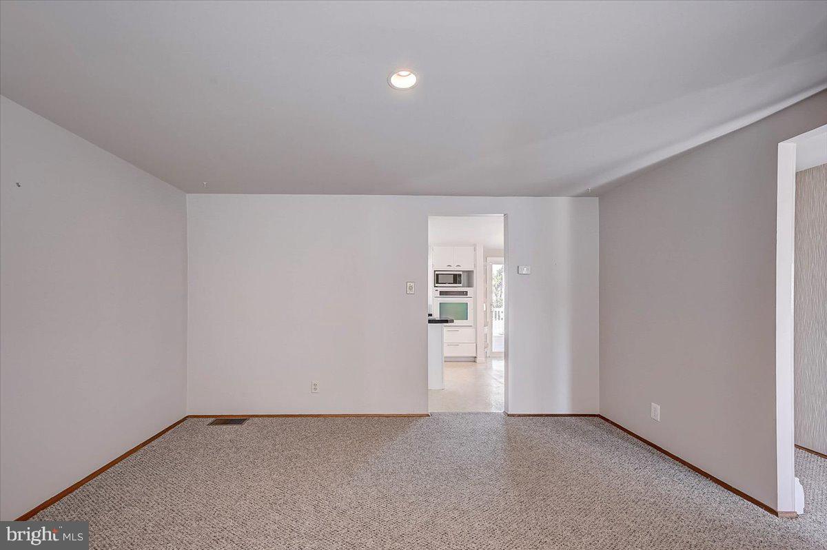 WILLOWBROOK - Residential