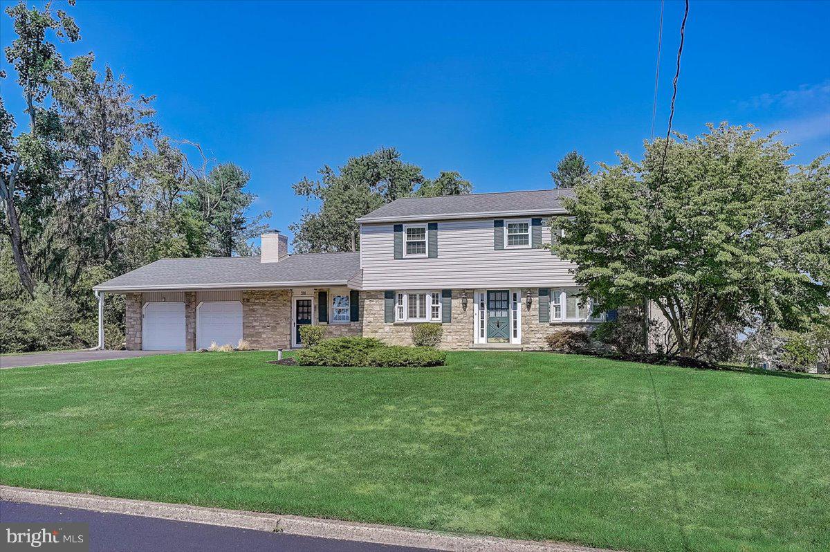 WILLOWBROOK - Residential
