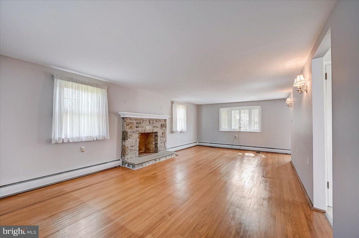 WILLOWBROOK - Residential
