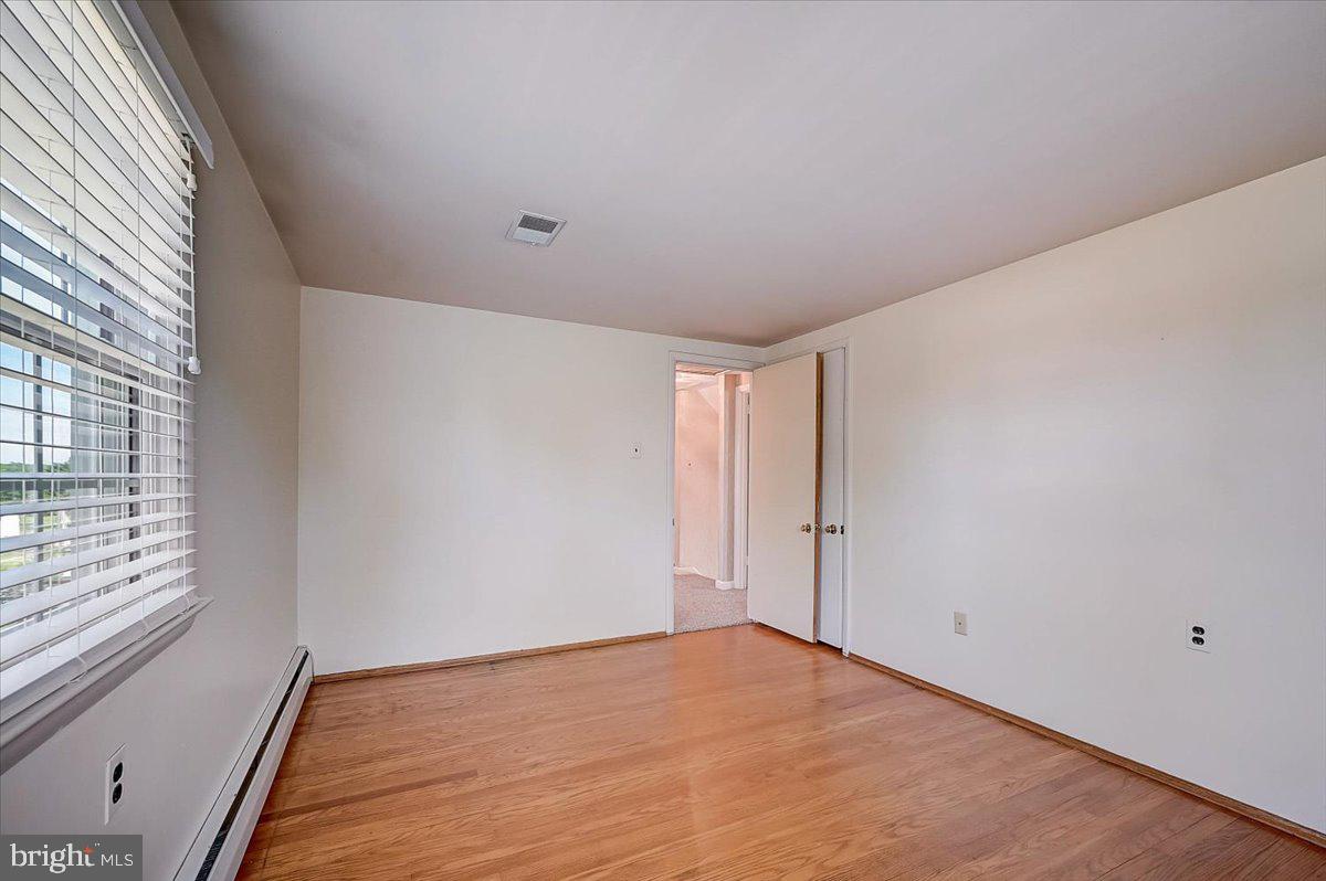 WILLOWBROOK - Residential