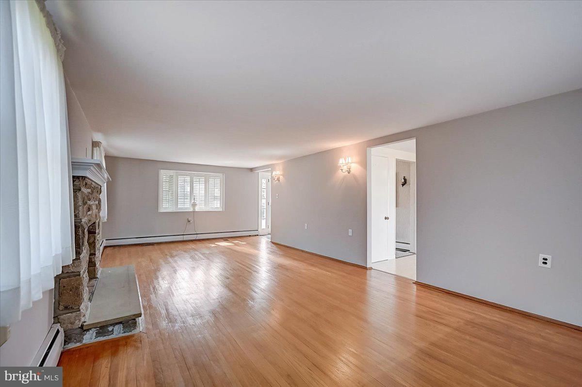 WILLOWBROOK - Residential
