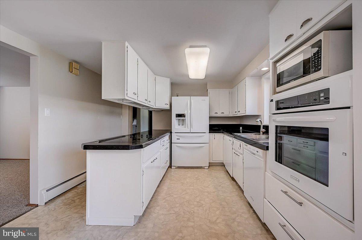 WILLOWBROOK - Residential