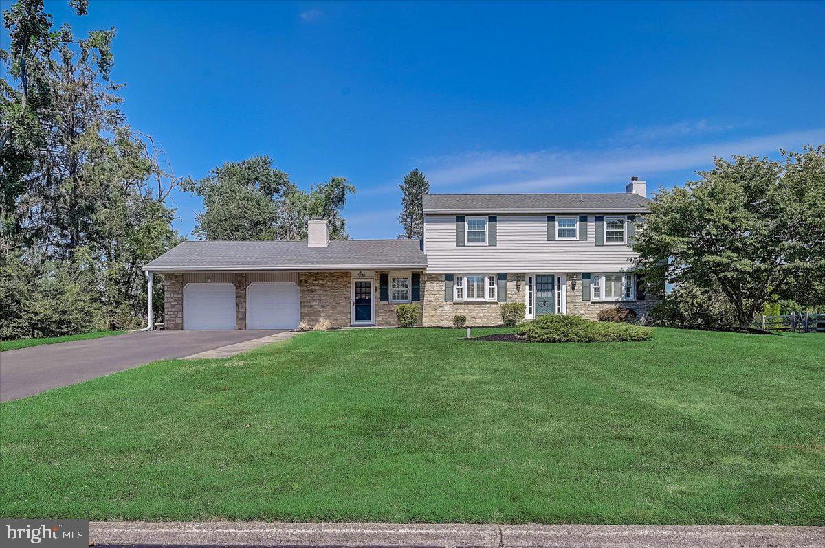 WILLOWBROOK - Residential