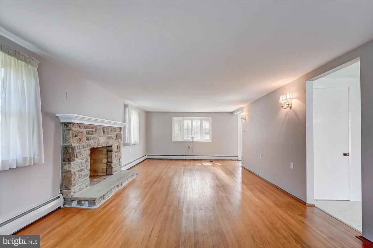 WILLOWBROOK - Residential