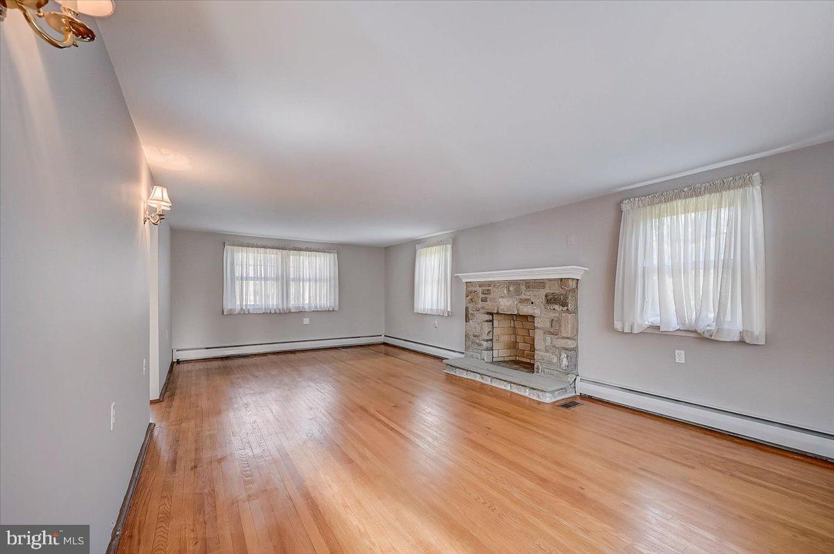 WILLOWBROOK - Residential