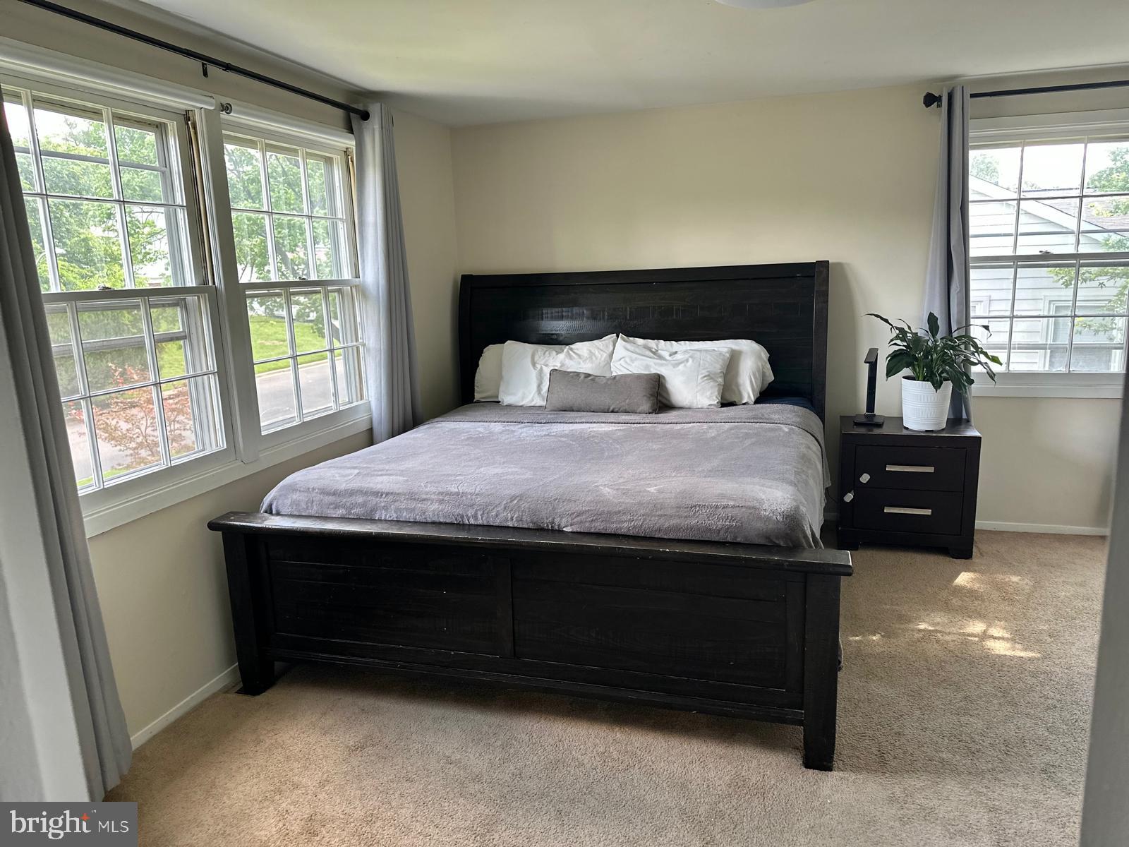 POINTER RIDGE - Residential