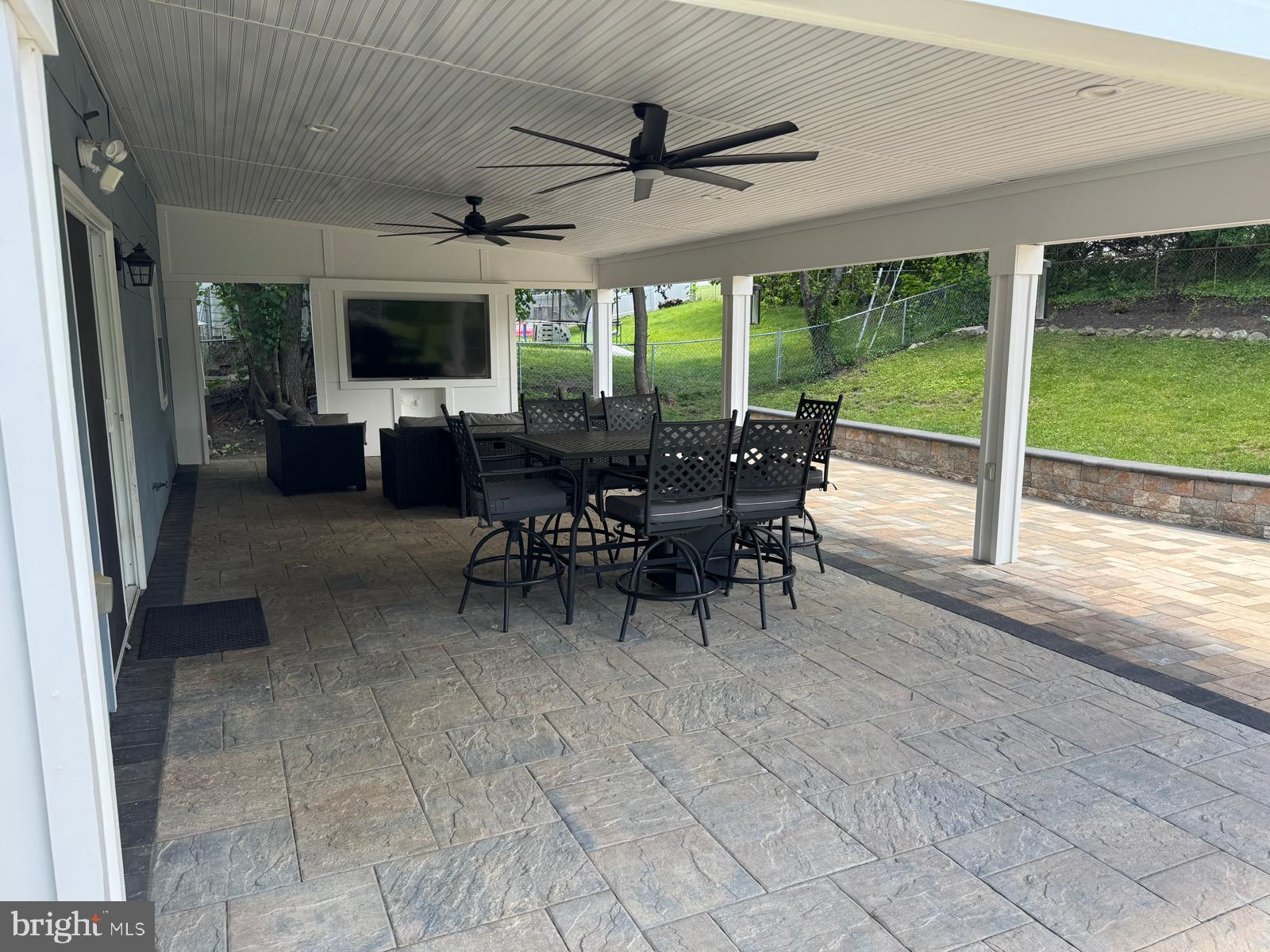 POINTER RIDGE - Residential