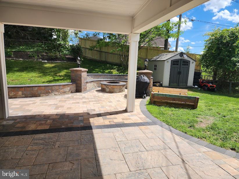 POINTER RIDGE - Residential