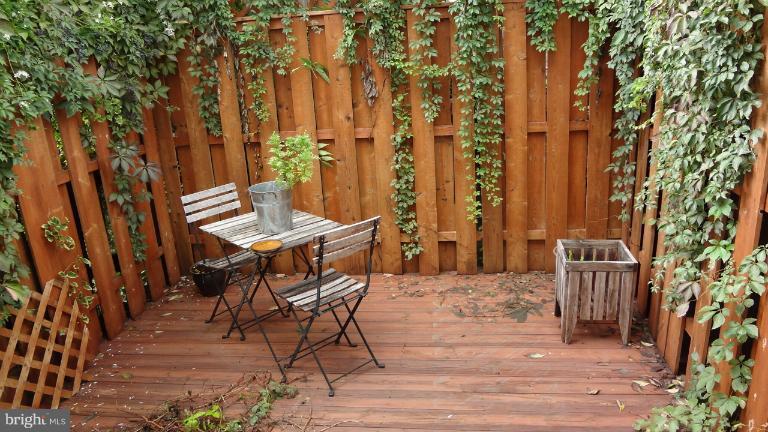 WASHINGTON VILLAGE - Residential