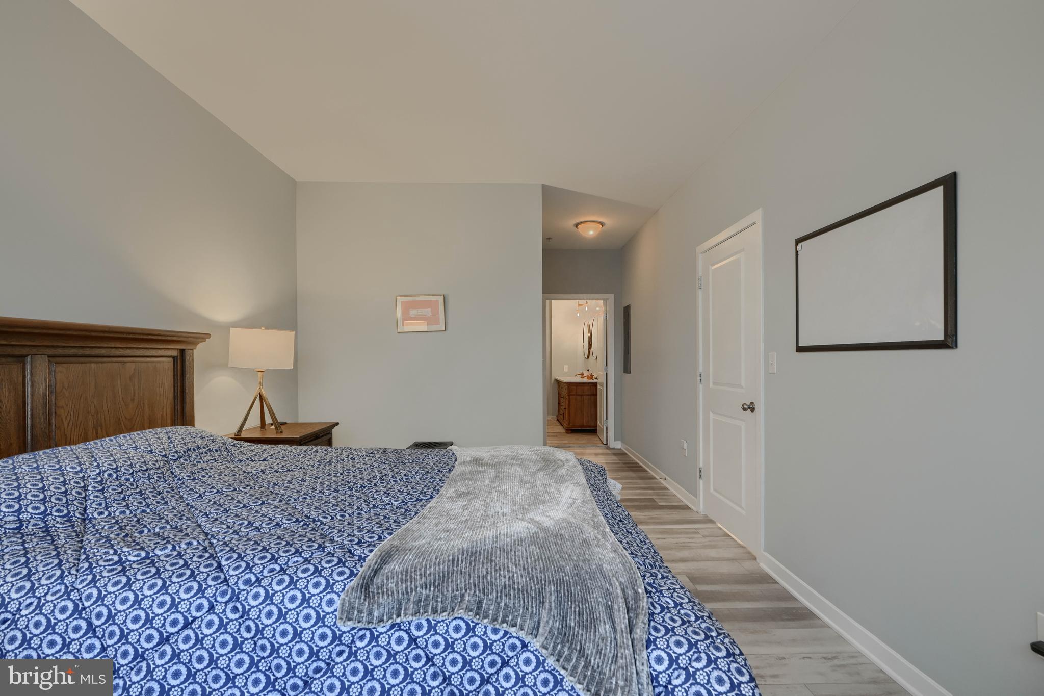 CHARLES VILLAGE - Residential Lease