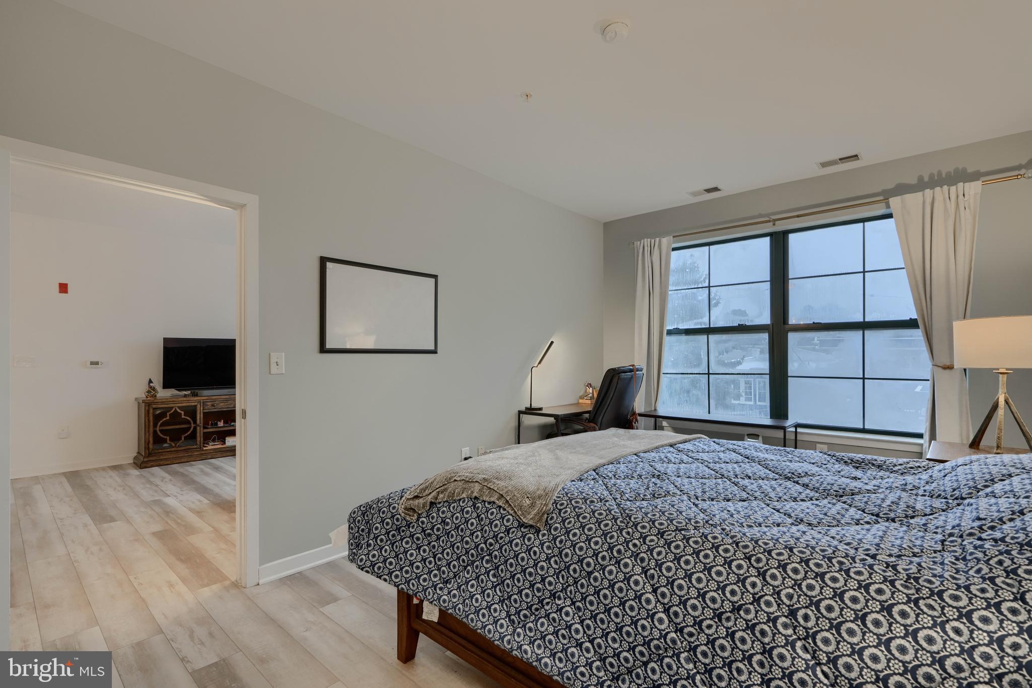 CHARLES VILLAGE - Residential Lease