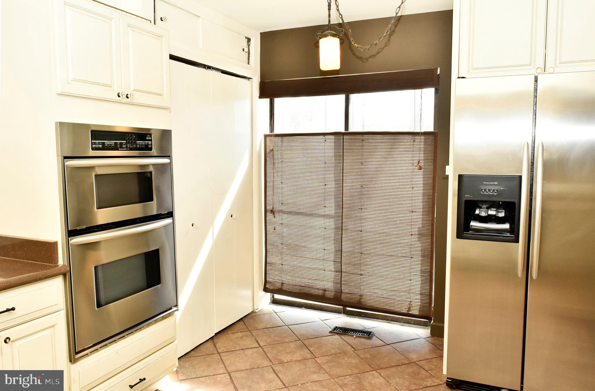 WILDE LAKE - Residential Lease