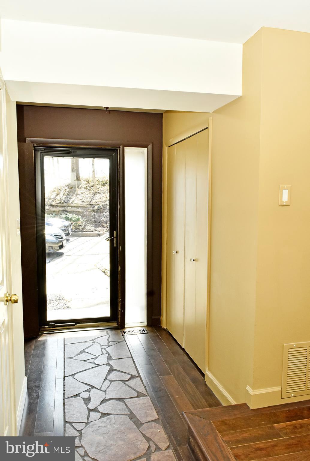 WILDE LAKE - Residential Lease