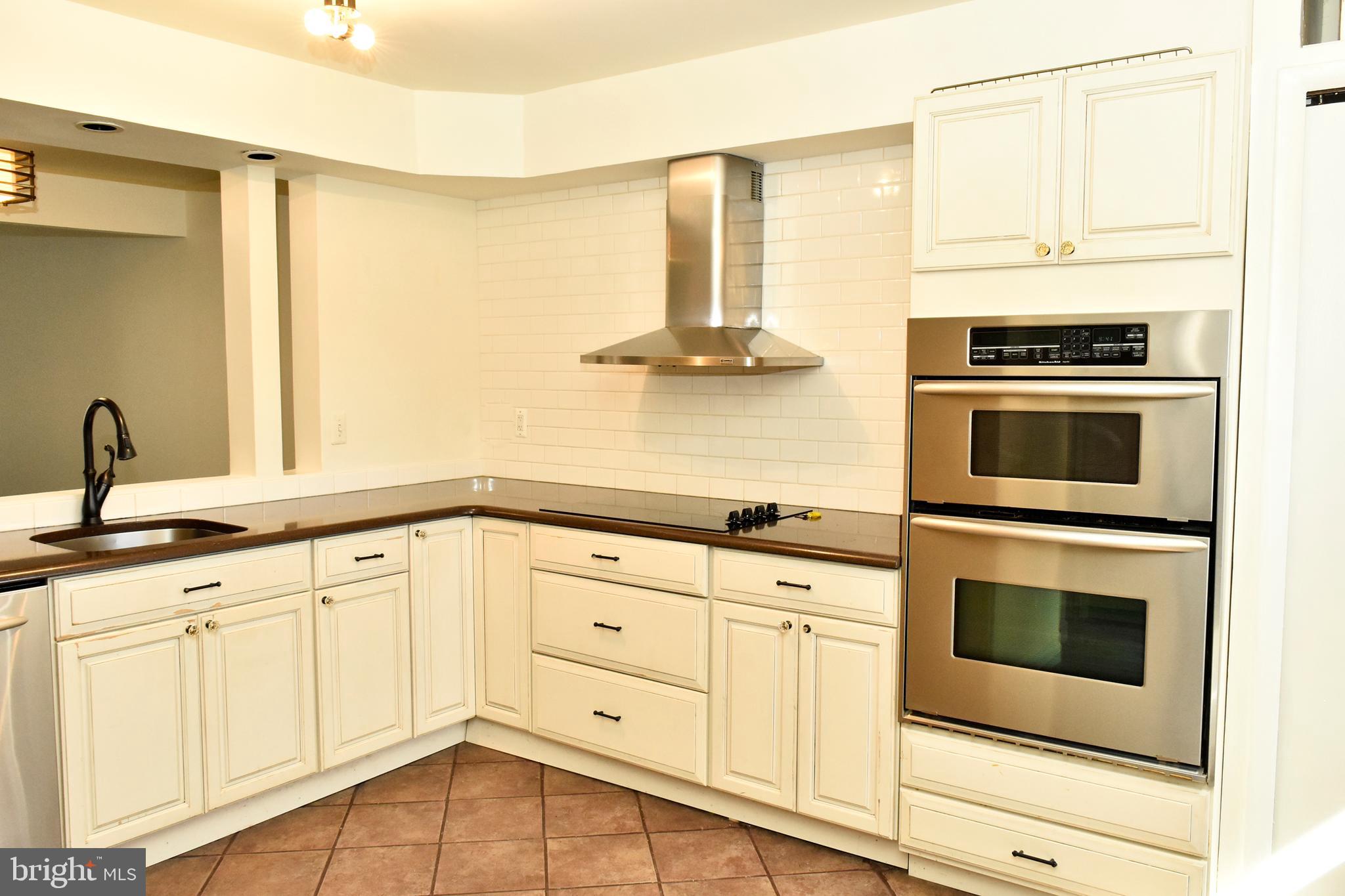 WILDE LAKE - Residential Lease