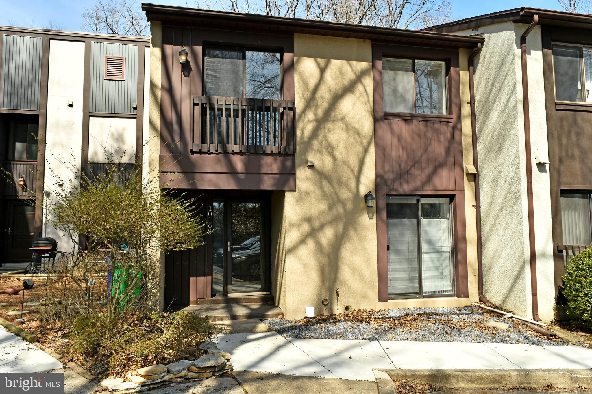 WILDE LAKE - Residential Lease