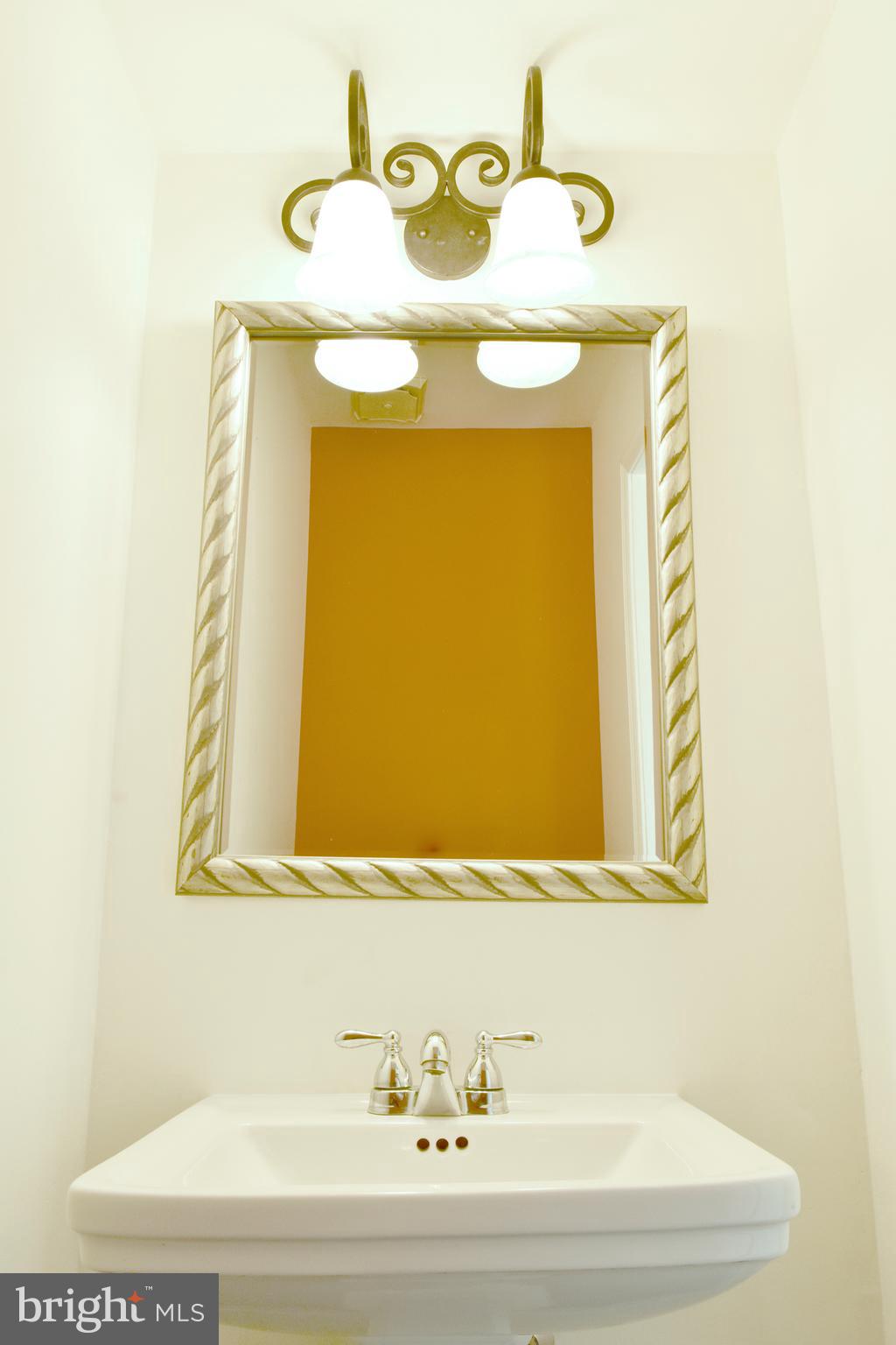 WILDE LAKE - Residential Lease