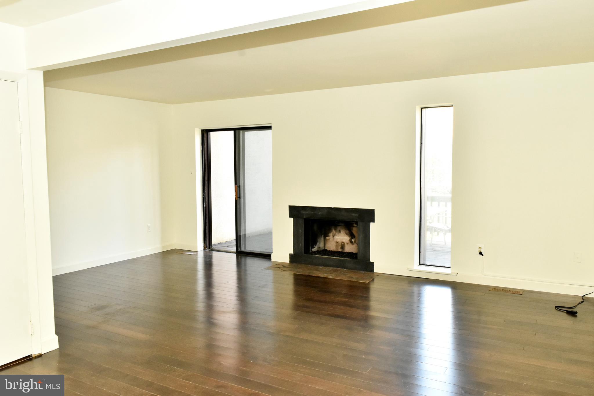 WILDE LAKE - Residential Lease