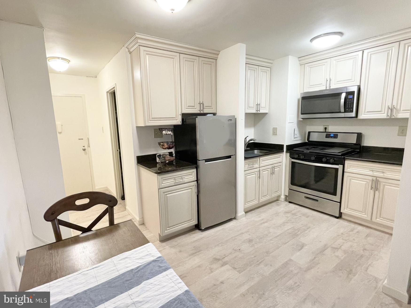 PORT ROYAL - Residential Lease