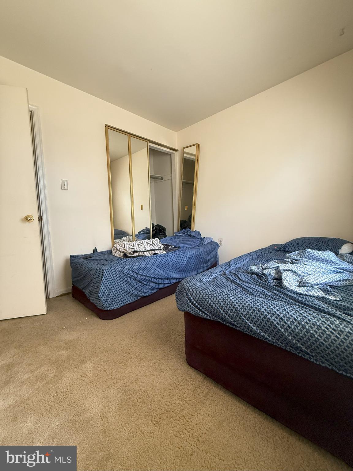 CARRIAGE HILL - Residential