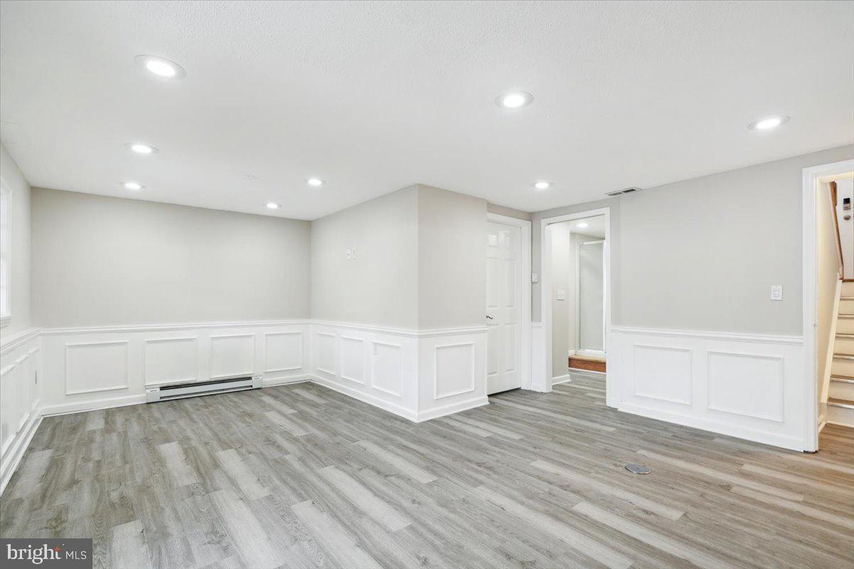 PLAYERS VILLAGE - Residential