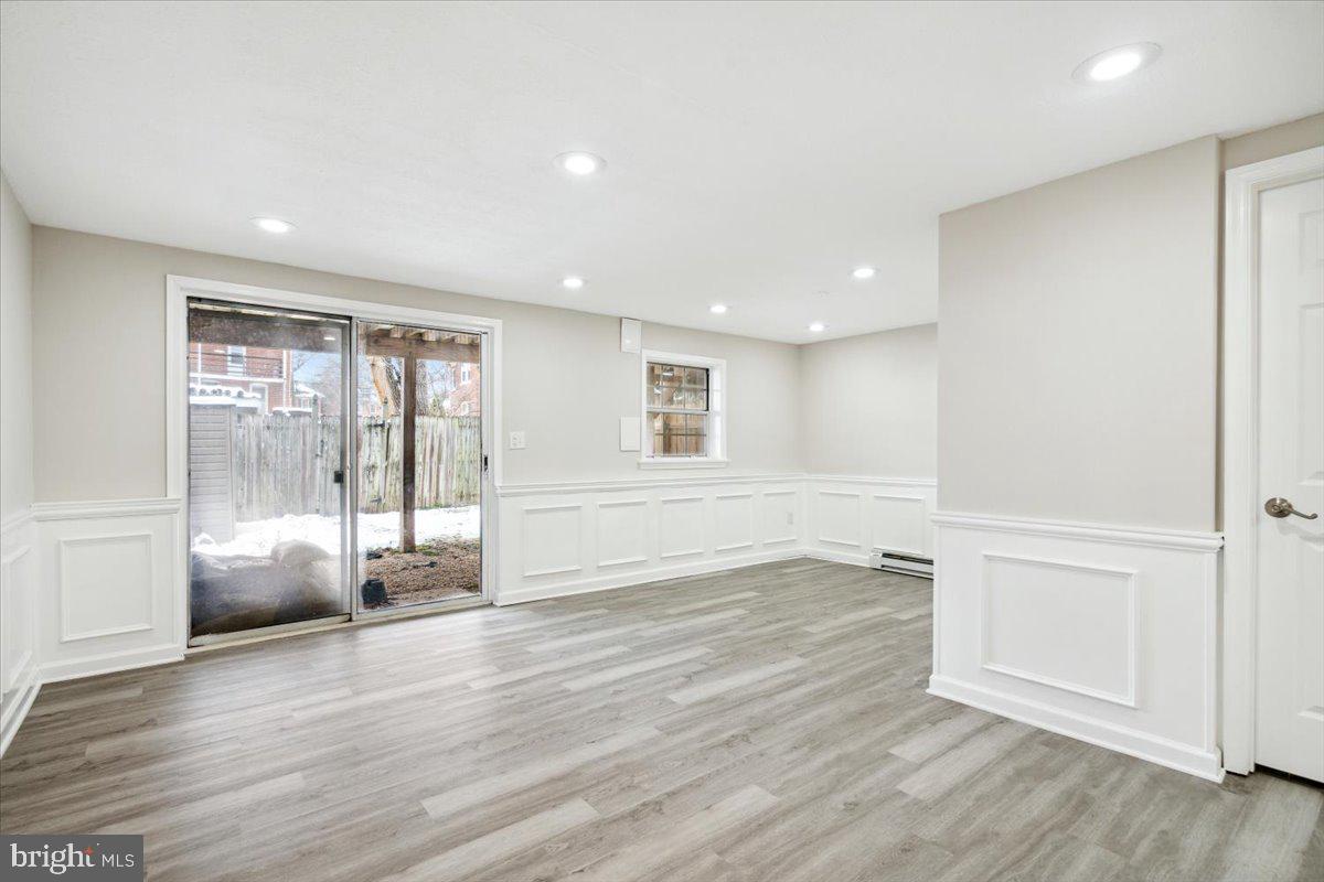 PLAYERS VILLAGE - Residential