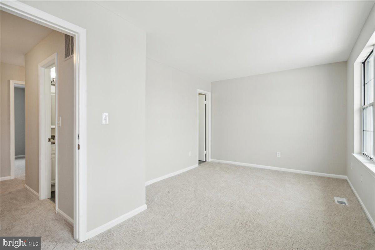 PLAYERS VILLAGE - Residential