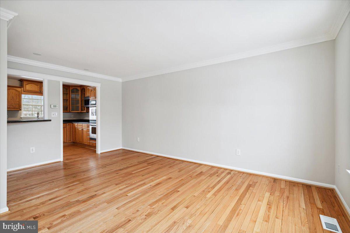 PLAYERS VILLAGE - Residential