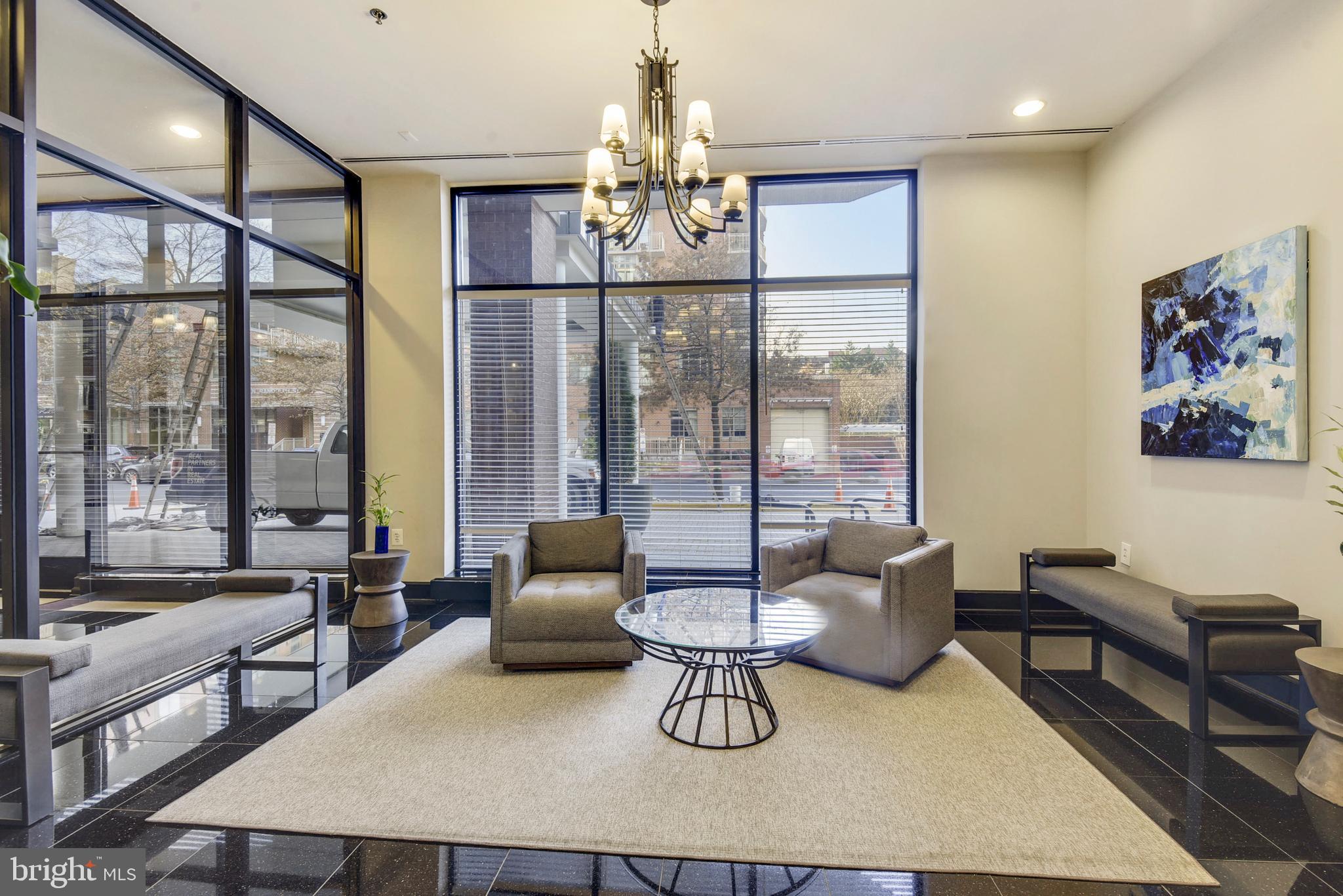 EASTVIEW AT BALLSTON METRO - Residential