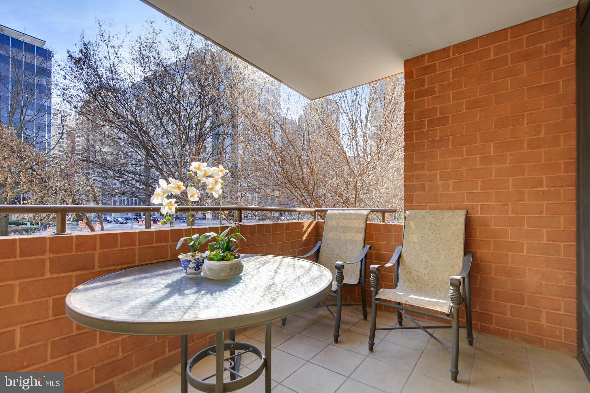 EASTVIEW AT BALLSTON METRO - Residential