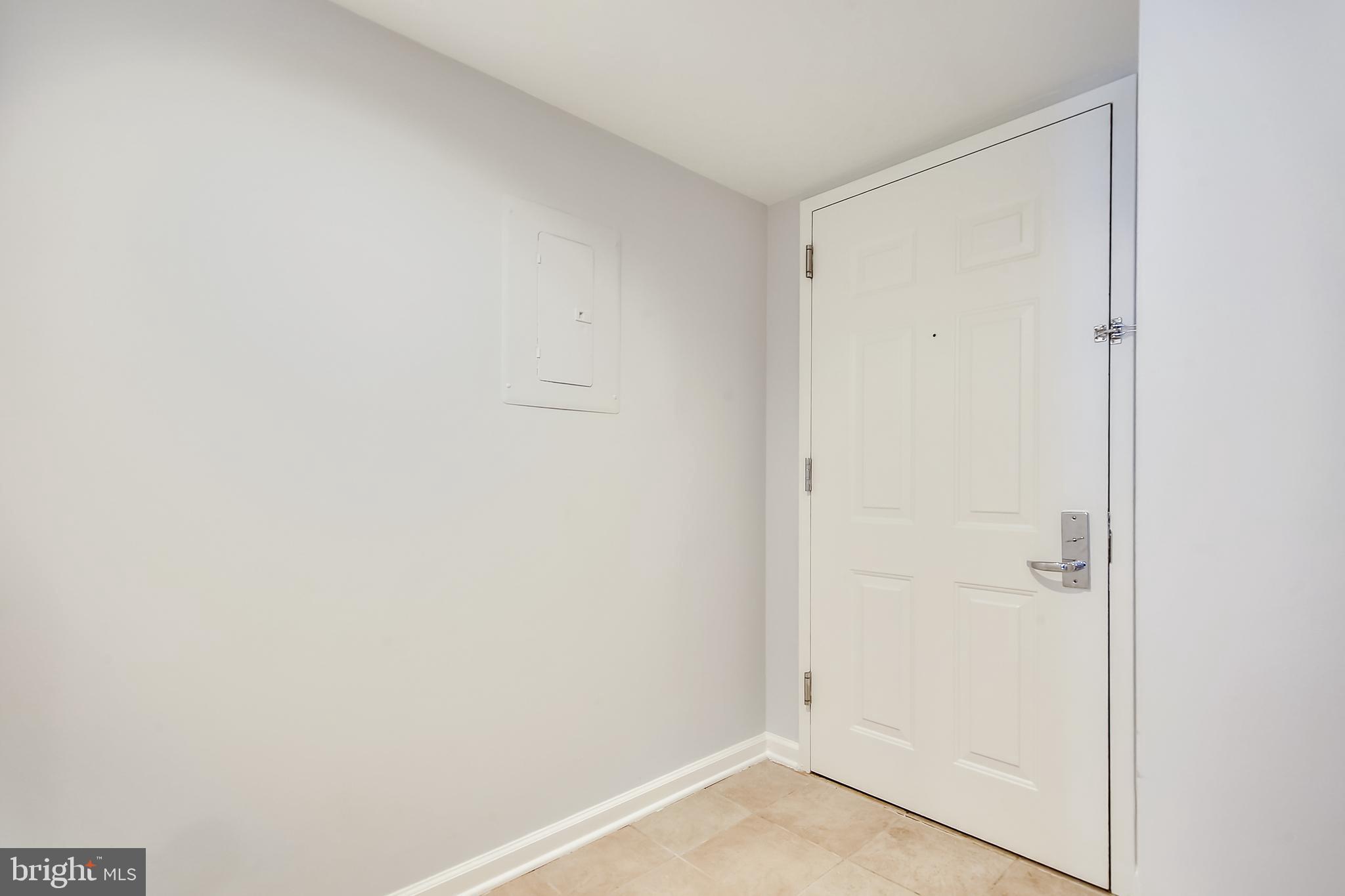 EASTVIEW AT BALLSTON METRO - Residential