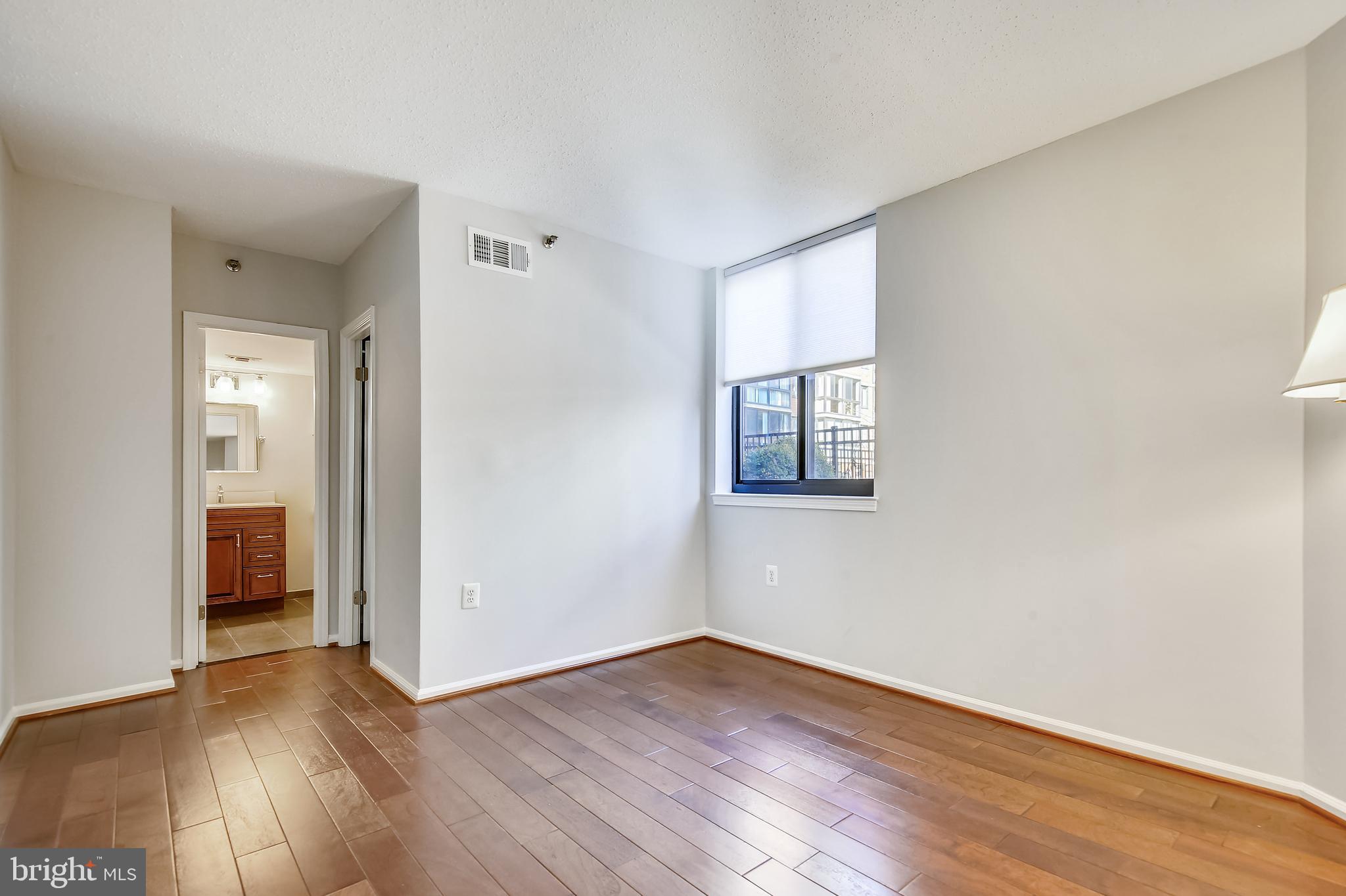 EASTVIEW AT BALLSTON METRO - Residential