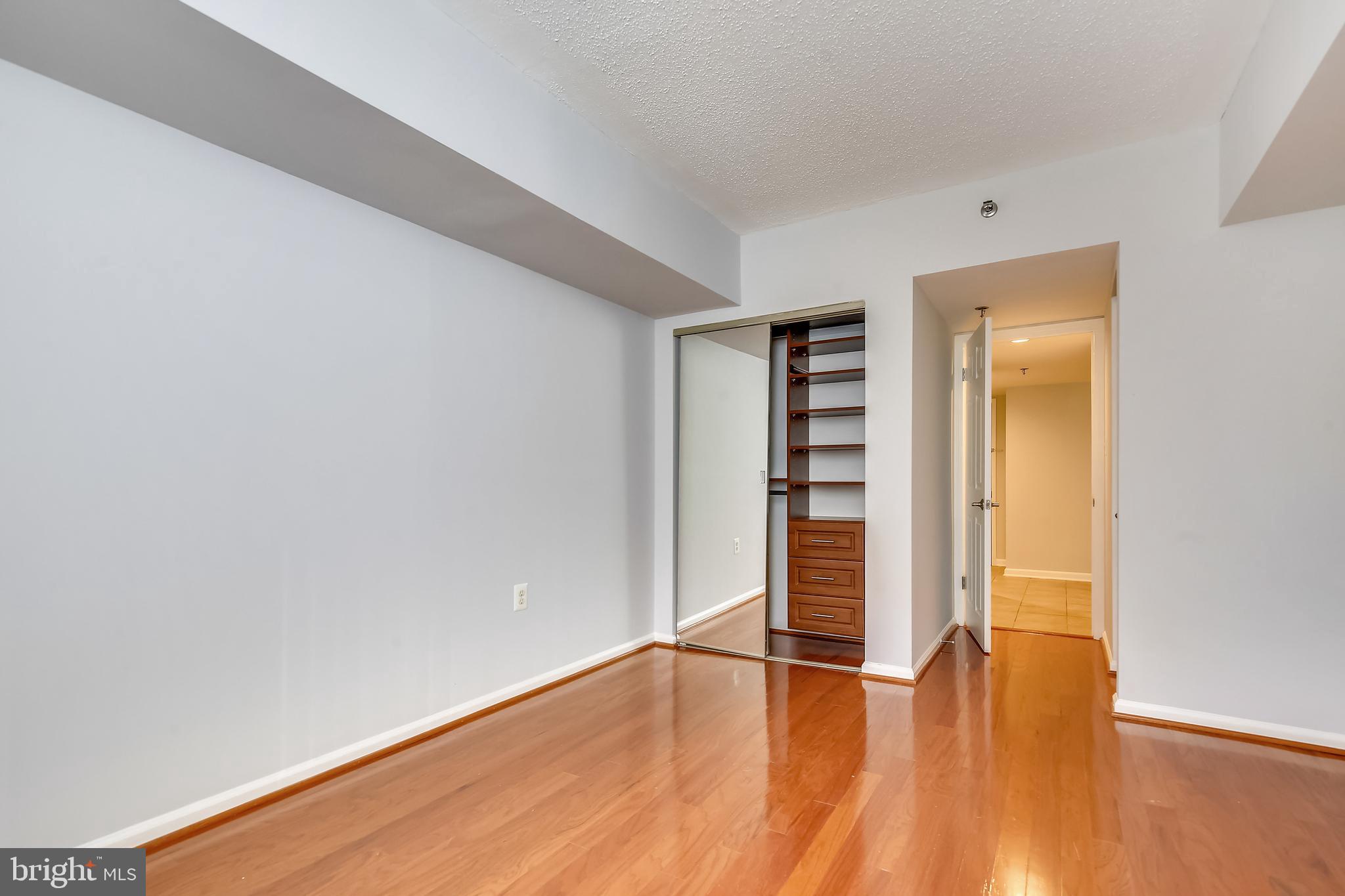 EASTVIEW AT BALLSTON METRO - Residential